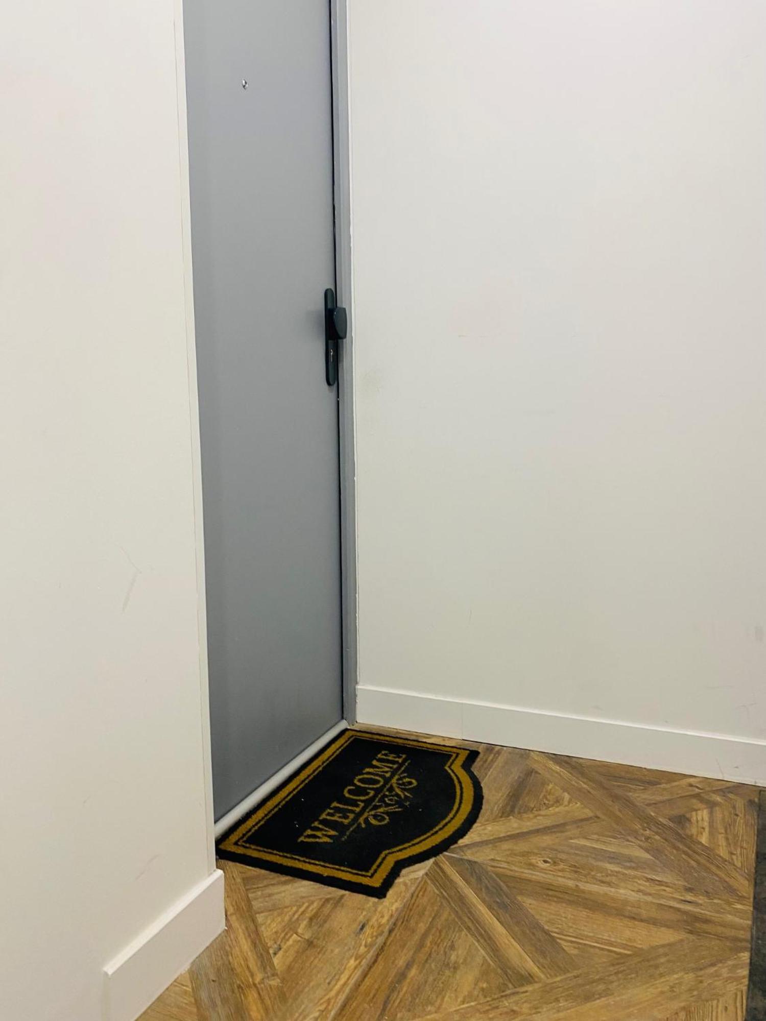 Douillet Et Coquet Appartement Climatise - Parking Prive Gratuit - Centre Montpellier Dış mekan fotoğraf