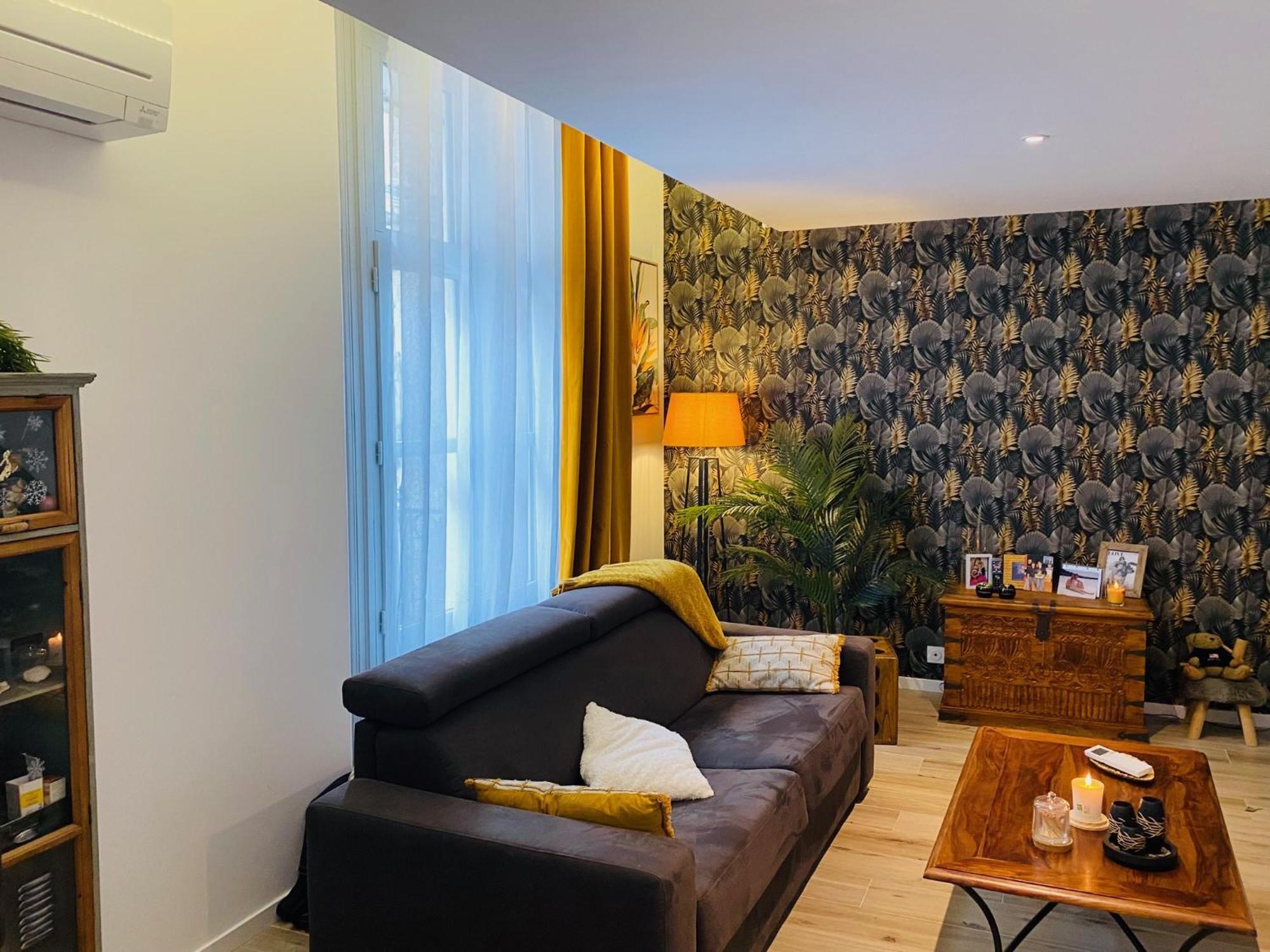Douillet Et Coquet Appartement Climatise - Parking Prive Gratuit - Centre Montpellier Dış mekan fotoğraf