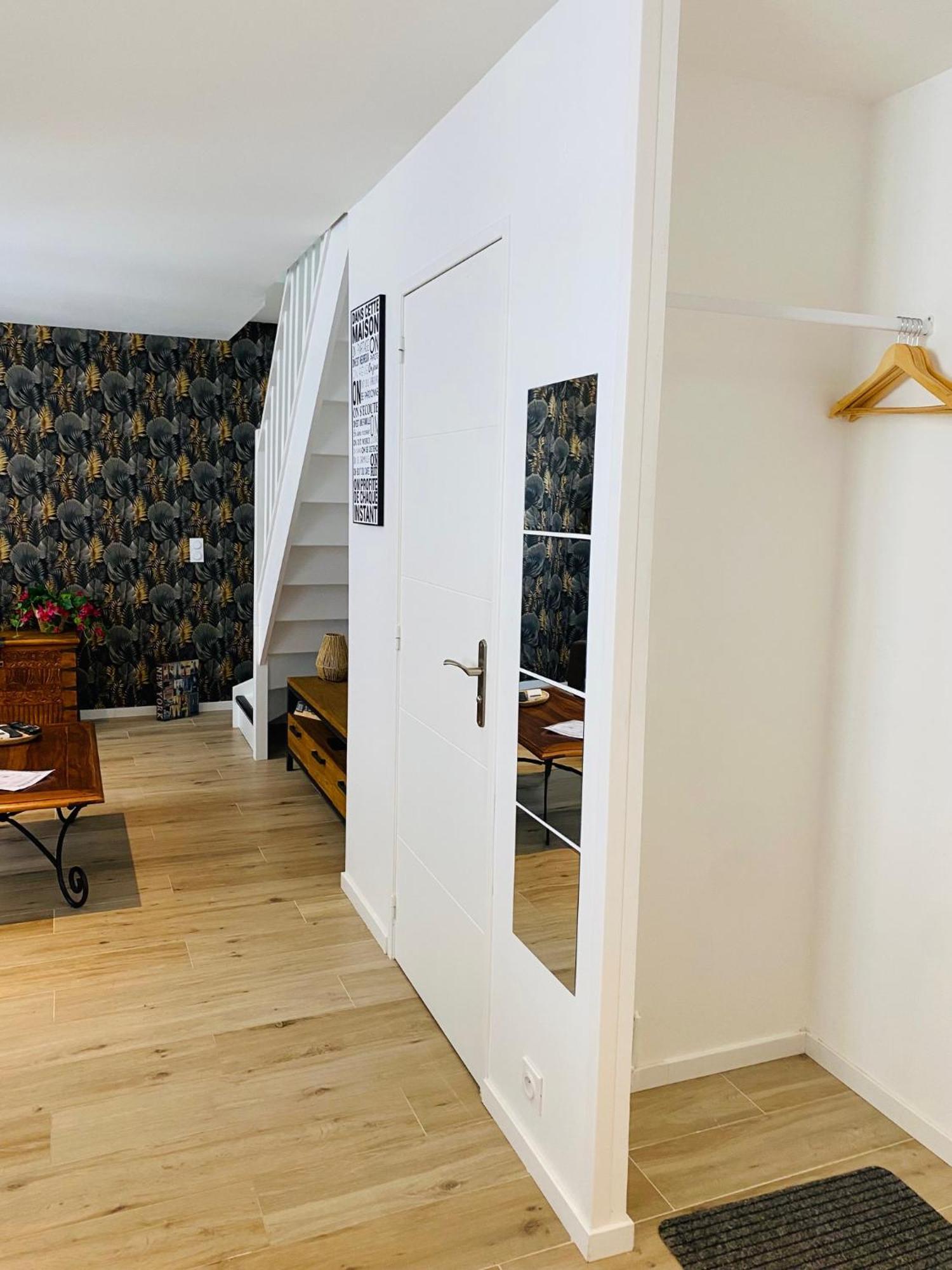 Douillet Et Coquet Appartement Climatise - Parking Prive Gratuit - Centre Montpellier Dış mekan fotoğraf